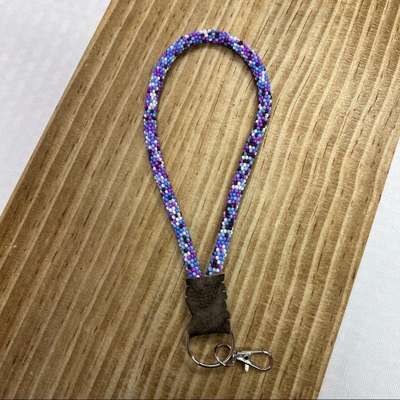 🎉3/$20 Beaded Keychain - Picture 2 of 2